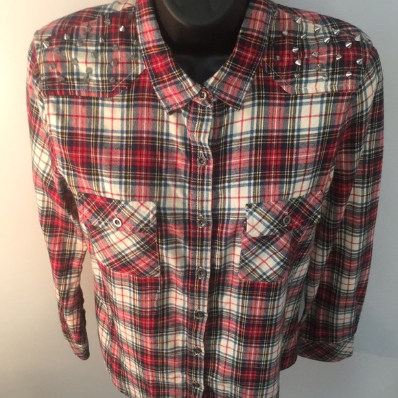 COPY - PLAID SPIKED SHOULDER LONG SLEEVE SHIRT 👕 - Picture 1 of 4